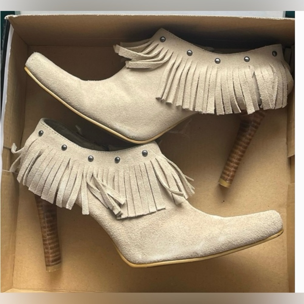 Mia Suede Booties with‎ Fringe High Heels size 7.5!